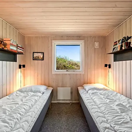 Brigit - 200m From The Sea By Interhome