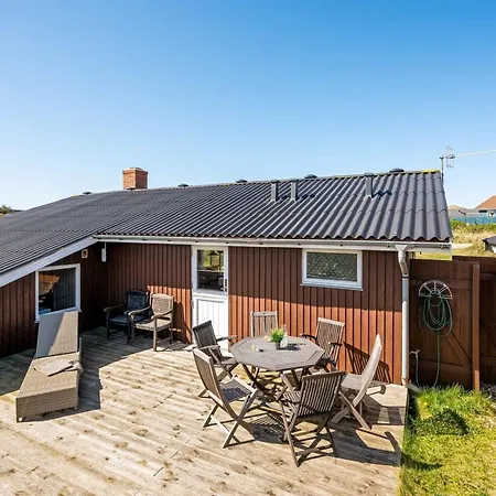 Brigit - 200m From The Sea By Interhome *